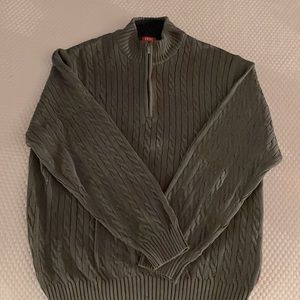 Men’s XL Izod Pullover Sweater. Worn once.